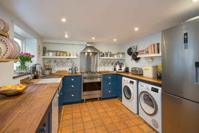 3 Bell Cottages, Medina Road, Medina Road, Cowes photo 3