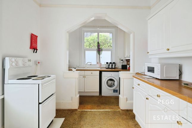29 Teignmouth Road, Torquay photo 2