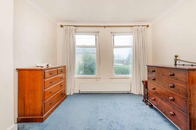 Terraced house for sale in Wades Hill, Winchmore Hill