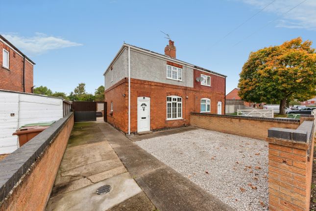 3-bed semi-detached on Devon Road, Newark, £180,000