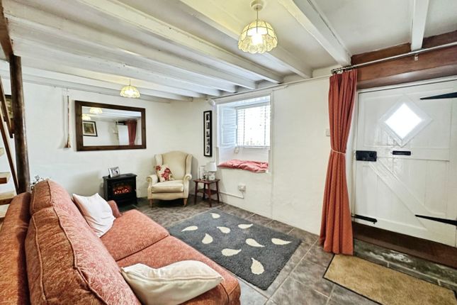 Annas Cottage, -, Helston photo 4