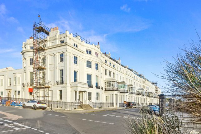 Flat for sale in Chichester Terrace, Brighton BN2
