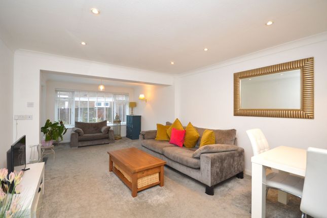 20 Lynwood, Folkestone photo 3