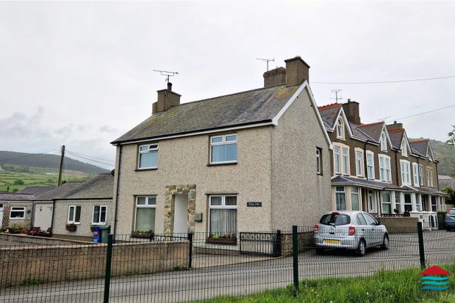 Thumbnail Detached house for sale in Ffordd Cae Rhyg, Nefyn, Pwllheli