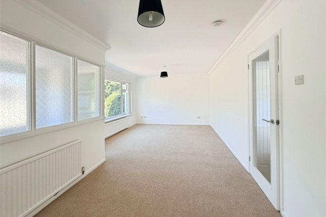 58, Greenacres Ring, Angmering photo 2