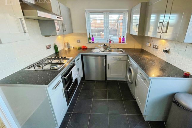 5, Hebrides Close, Derby photo 3