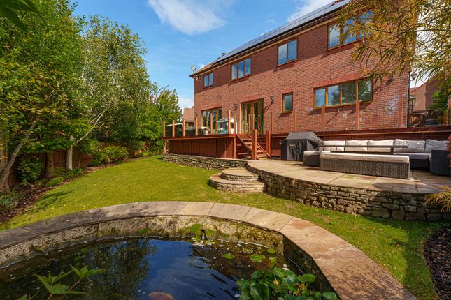 38 The Manor, Cwmbran photo 4