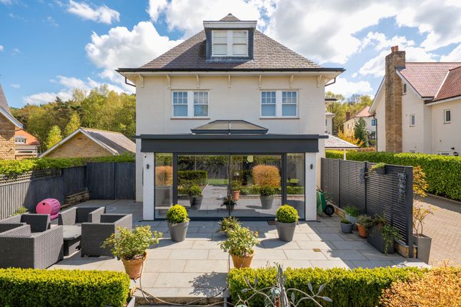 8 Sussex Avenue, Harrogate photo 3