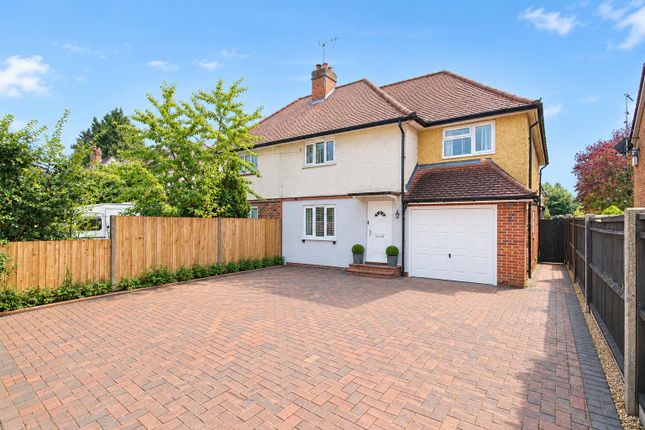 4-bed house on Shepherds Lane, Surrey, £2,750/mo