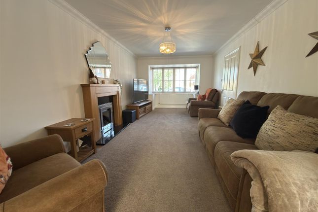 19, Portreath Court, Darlington photo 3