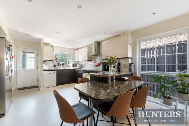 6, Grafton Park Road, Worcester Park photo 4
