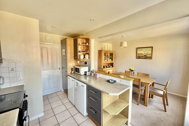 20, Windrush Road, Wallingford photo 2