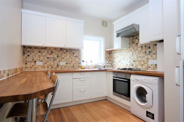 Flat to rent in Rosebank Avenue, Sudbury Hill, Harrow