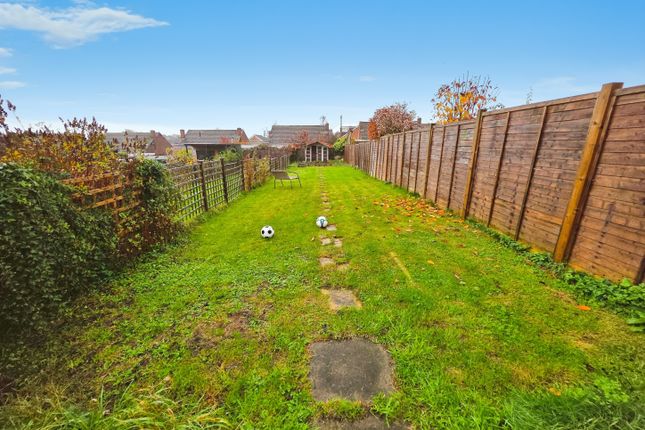 14, Holyoake Terrace, Long Buckby photo 4