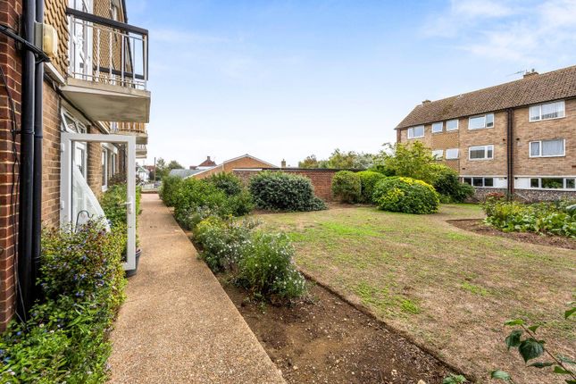 62 Court Farm Road, Hove photo 3