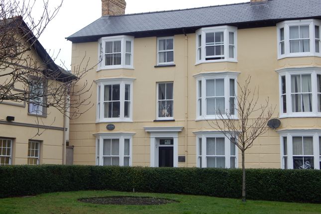 Town house to rent in Queens Square, Aberystwyth