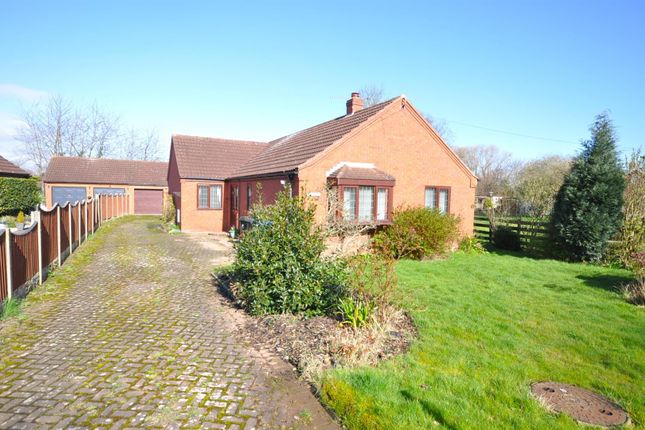 Thumbnail Detached bungalow for sale in Broad Lane, Sykehouse, Goole
