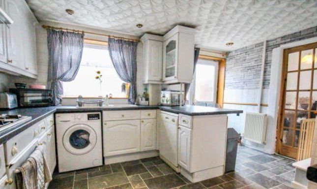 End terrace house to rent in Stapleton Road, Warmsworth, Doncaster