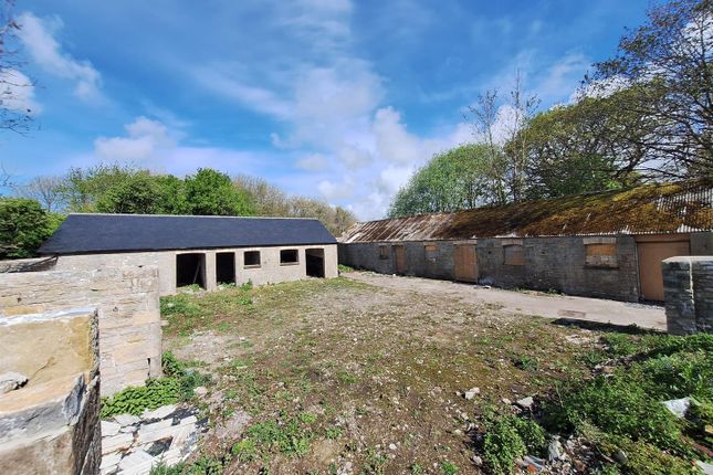 Studio house on Derelict Stone Barns, Cowbridge, £175,000
