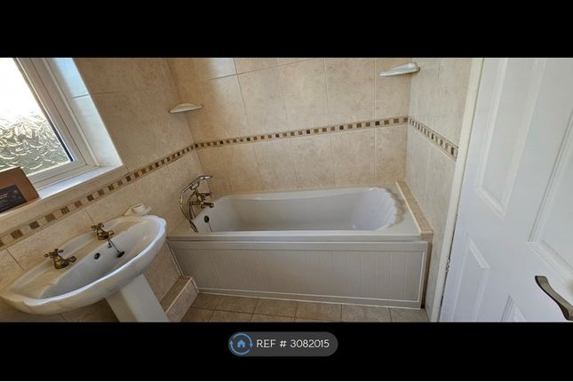 Bolsover, Chesterfield photo 2