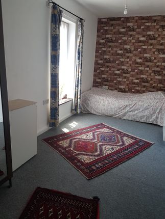 End terrace house for sale in Apollo Place, Leytonstone