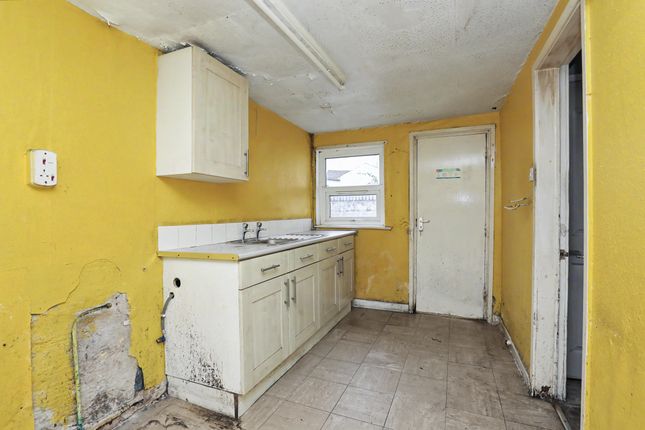 10 Sandstone Road West, Liverpool photo 4