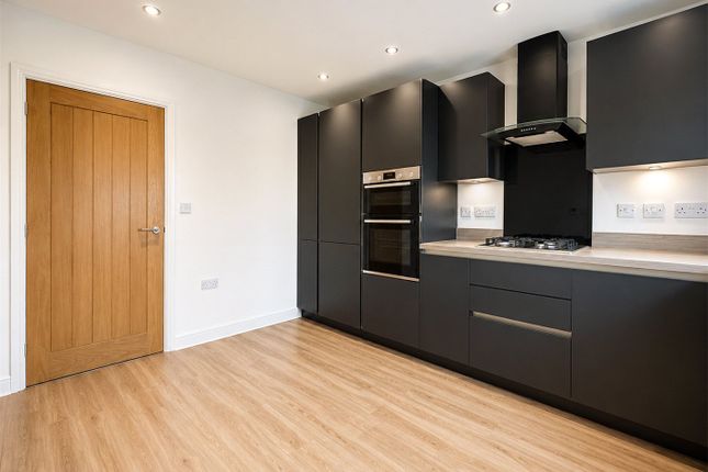 3, Dickinson Road, Sleaford photo 3