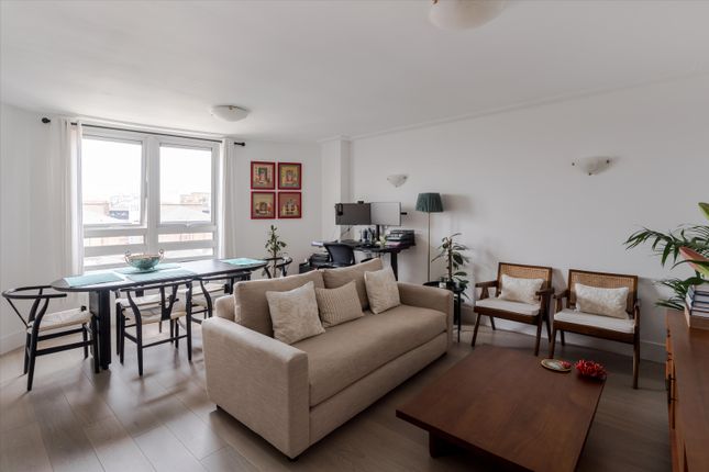 2-bed flat on 43, Templar Court, London, £900,000
