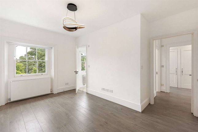 Terraced house to rent in St. Johns Wood Road, London
