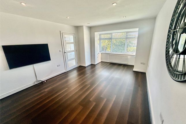 4, Tai Newydd, Gaerwen photo 3