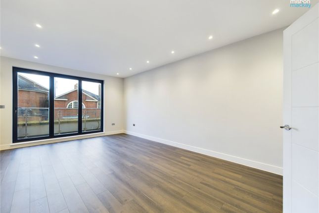 Thumbnail Flat for sale in Shelley Road, Hove, East Sussex