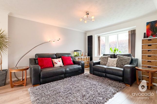 30 Westerdale, Thatcham, Berkshire photo 3