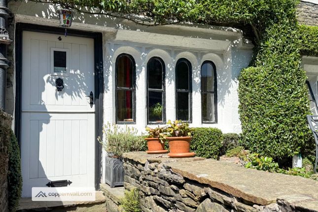 2-bed house on 4, Old St, Rossendale, £185,000