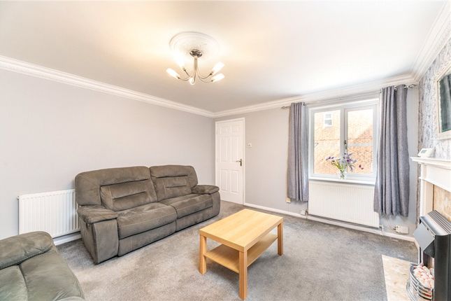 4, Woodbridge Close, Wakefield photo 4