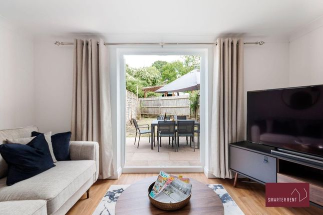 21, St. Marys Way, Guildford photo 4