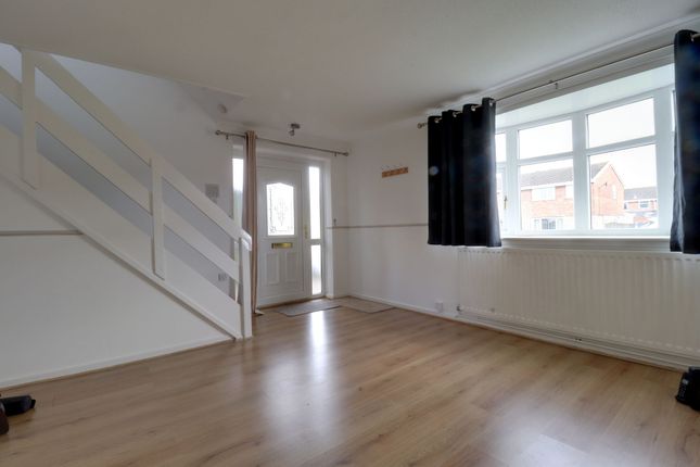 43 Woodleyes Crescent, Stafford photo 2