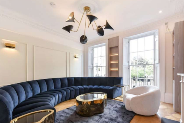 Terraced house for sale in Albion Street, London