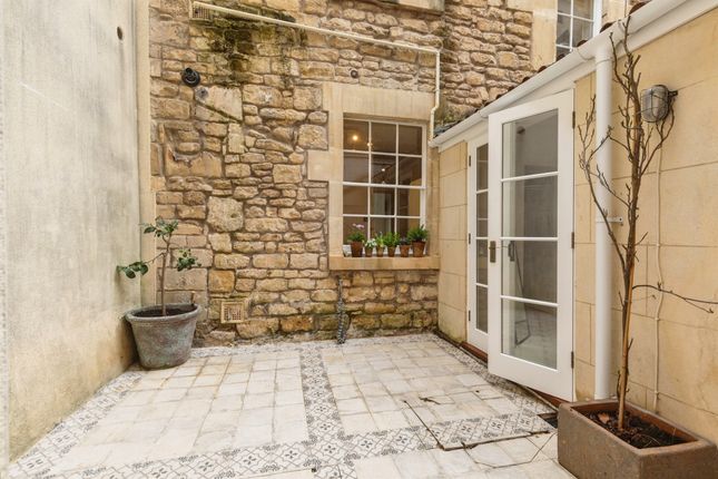 Flat, 4, Old Orchard Cottages, Bath photo 3