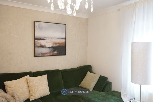 Flat   Providence Place, Brighton photo 3