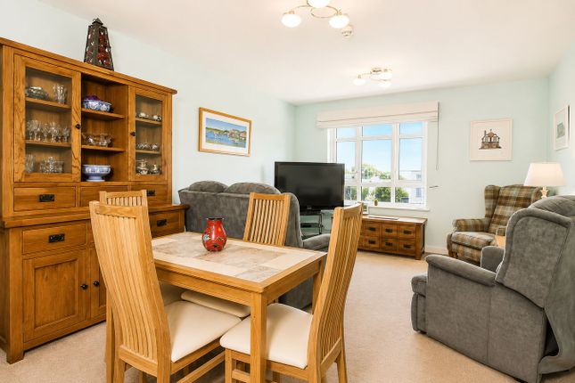 11 Archers Court, Elmside Walk, Hitchin photo 4