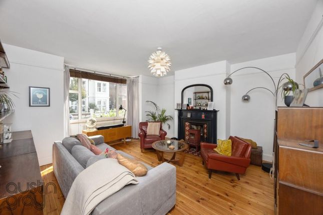 Montefiore Road, 24-001.Jpg
