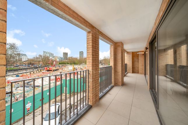 Flat for sale in Crossfield Street, London