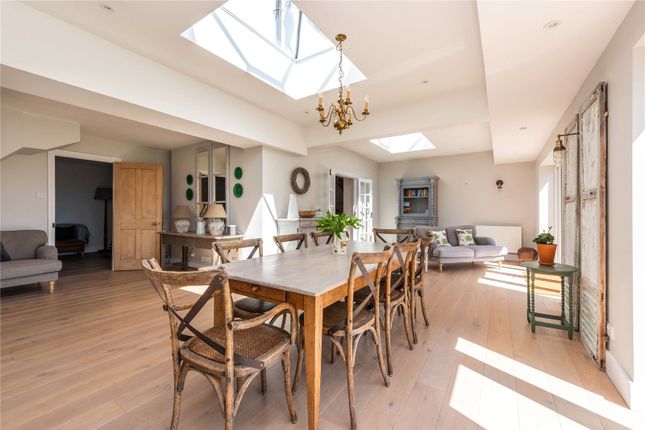 2, Lime Tree Cottages, Dorking photo 2