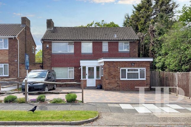 Thumbnail Detached house for sale in Eastwood, Crawley