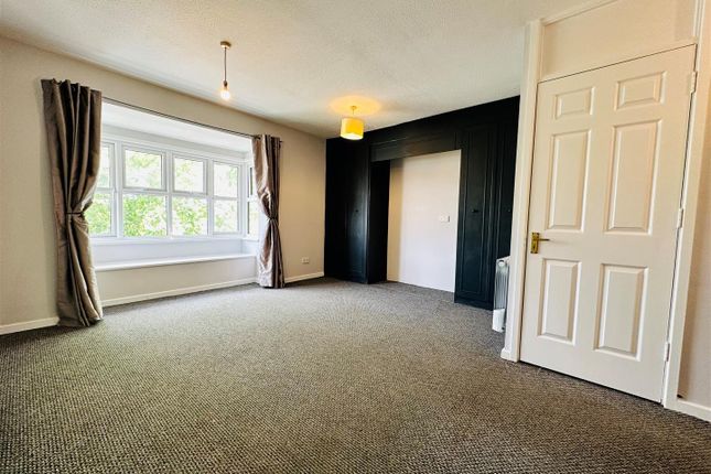 Studio for sale in Kingsdale Court, Milton Road, Swanscombe