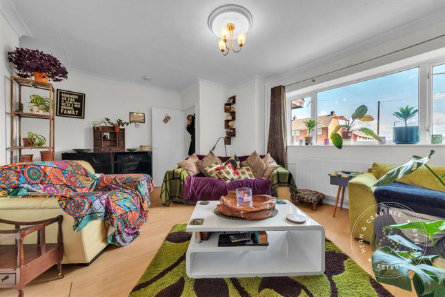 2 Michaelston Court, Pyle Road, Cardiff photo 3