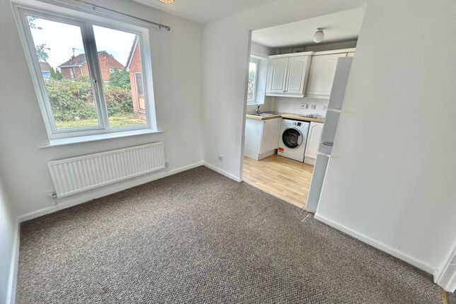 15, Hammersmith Close, NOTTINGHAM photo 4