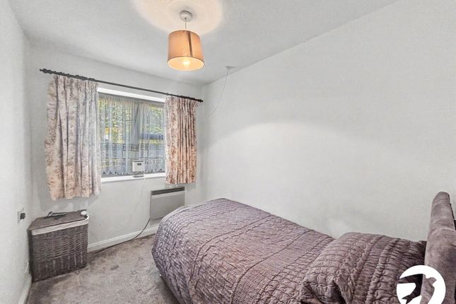 Flat 17, Court Lodge, 23, Erith Road, Belvedere photo 4
