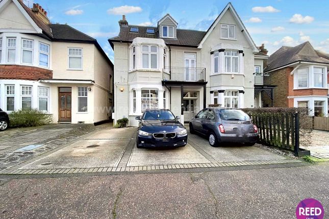 Flat for sale in Whitefriars Crescent, Westcliff On Sea