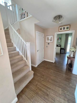 12, Yew Tree Close, Bedfordshire photo 4